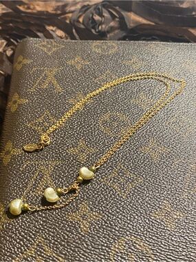 Vintage 1980s Avon Gold Tone Lariat Necklace - Faux Pearl Heart Dangle